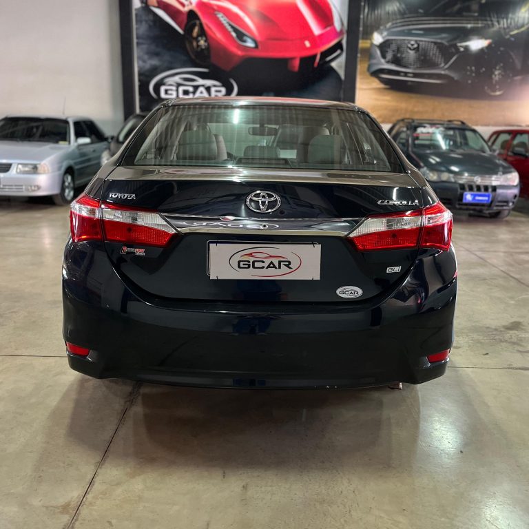 corolla preto traseira