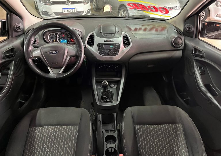 ford ka preto dentro1